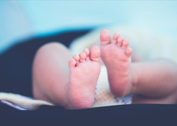 Başvuran anneye aylık 5 bin TL çocuk parası ödenecek