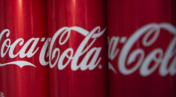 Coca-Cola’da kriz: Binlerce kutu kolada ‘yabancı madde’ şüphesi!