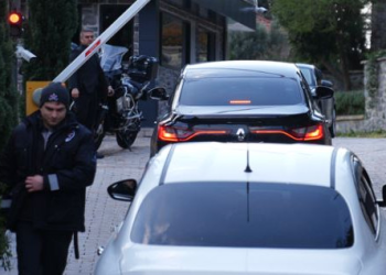 Ekrem İmamoğlu ifade vermeye başladı