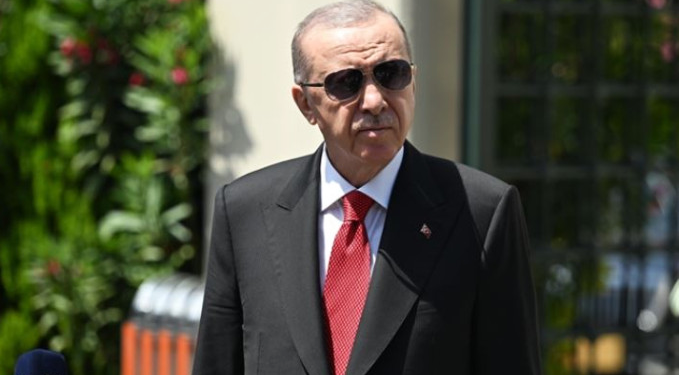 Erdoğan ve ailesine yönelik hakaretlere siyasilerden tepki yağdı