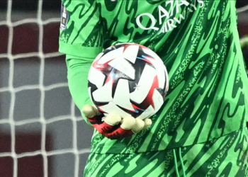 Futbolda yenilik: Kalecilerde 8 saniye kuralı değişti!
