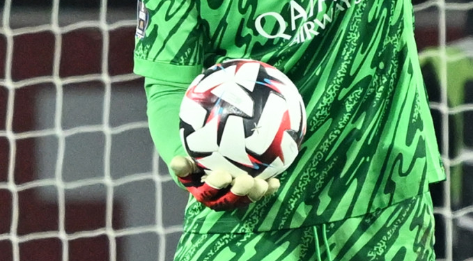 Futbolda yenilik: Kalecilerde 8 saniye kuralı değişti!