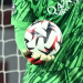 Futbolda yenilik: Kalecilerde 8 saniye kuralı değişti!