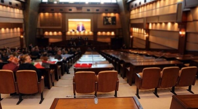 İBB Meclisi’nin olağanüstü toplantısı iptal edildi
