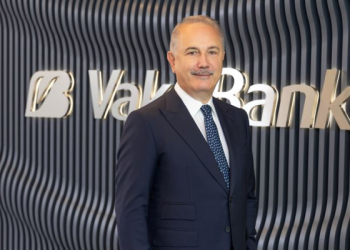 Abdi Serdar Üstünsalih Vakıfbank’ta görevine devam ediyor