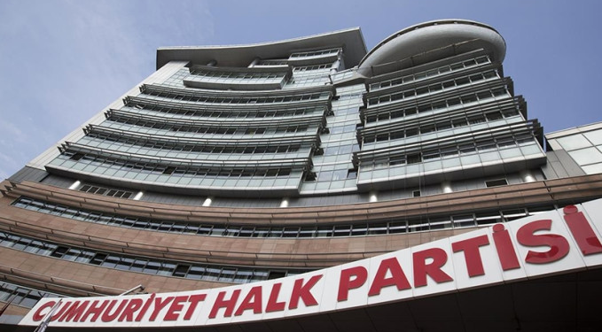 CHP’nin yönetimi şekillendi: İşte Özel’in listesi…