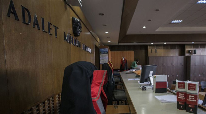 İmamoğlu’nun gittiği otelin iki yöneticisi gözaltına alındı