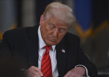 Trump’tan Çin’e rest: Yüzde 50 vergi uygularız