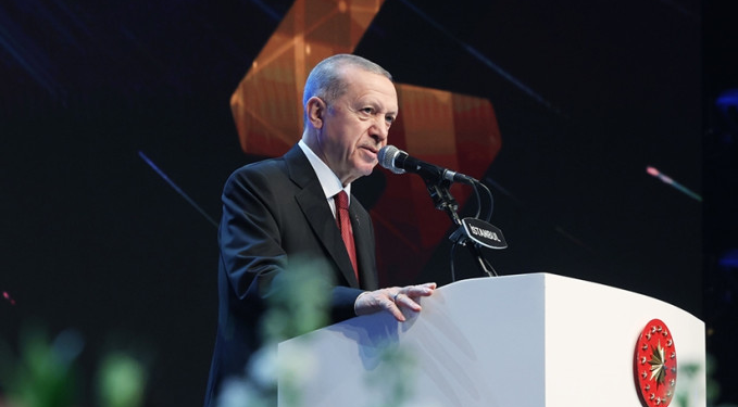 Erdoğan: Türkiye enerjide küresel aktörlüğe yürüyor