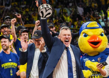 Fenerbahçe Beko’ya tebrik yağmuru