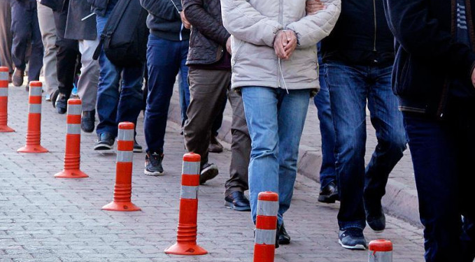 İstanbul’da FETÖ operasyonu: ByLock kullanıcısı 8 kişi gözaltında