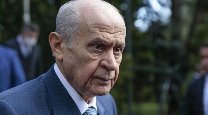 Bahçeli’den yeni anayasa çağrısı