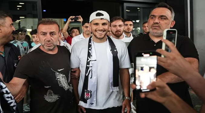 Beşiktaş’ın yeni transferi David Jurasek İstanbul’da