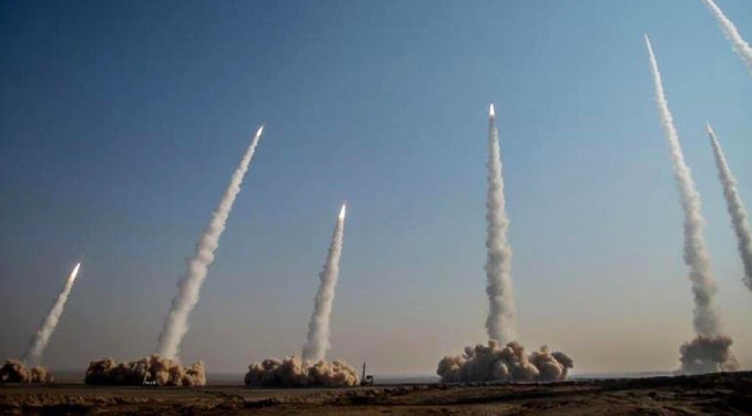 İsrail’den İsfahan’daki nükleer enerji santraline saldırı