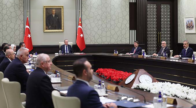 Kabine toplanıyor! İşte masadaki konular