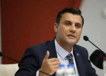 Manisa Büyükşehir Belediye Başkanı Ferdi Zeyrek hastaneye kaldırıldı