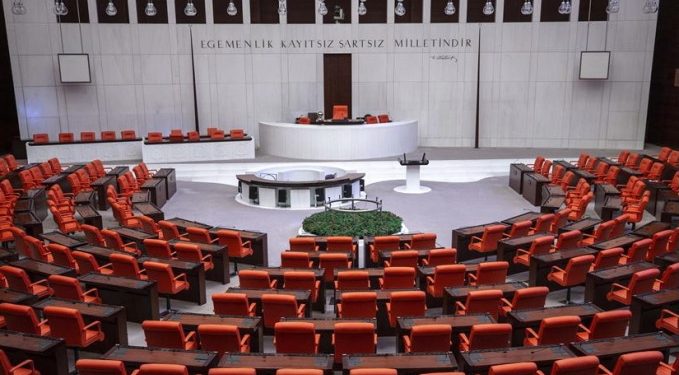TBMM tatile girdi: Barış komisyonu ne olacak?