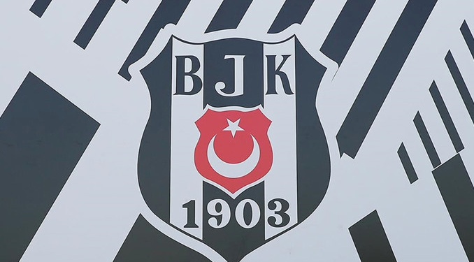 UEFA’dan Beşiktaş’a 900 bin euro para cezası!