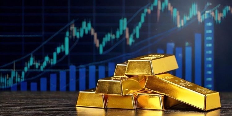 Altın fiyatları kritik zirve öncesinde yükseldi