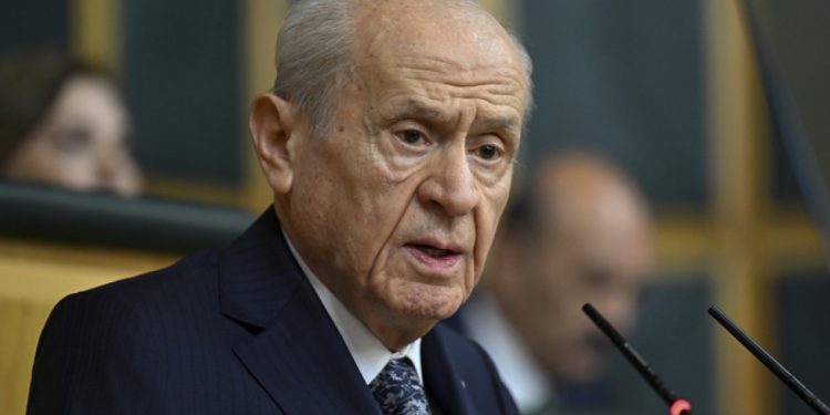 Bahçeli’den Özgür Özel’e sert sözler!