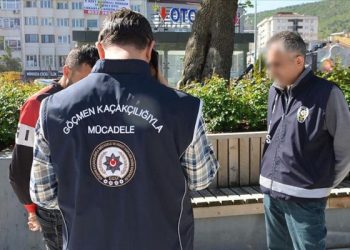Göçmen kaçakçılığına darbe: 22 tutuklama, yüzlerce gözaltı