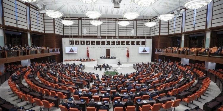 Meclis’te Terörsüz Türkiye mesaisi: Komisyon toplandı