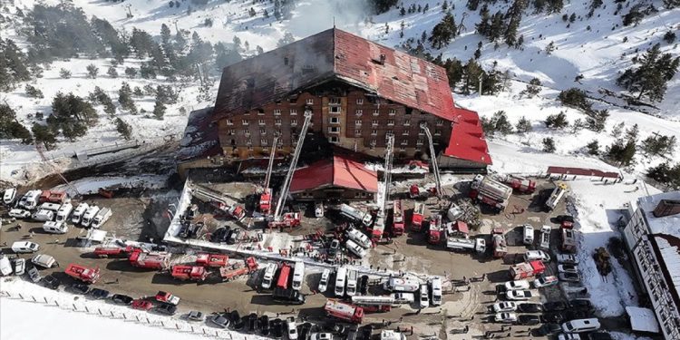 Otel yangınında başmüfettişe soruşturma izni!