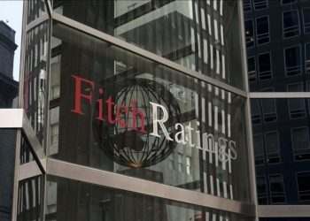 Fitch, küresel ekonomik büyüme tahminlerini revize etti