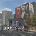 Gürsel Tekin’in gelişi öncesi il binası çevresinde polis müdahalesi