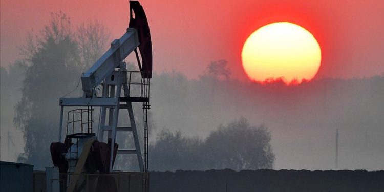 Petrol fiyatları jeopolitik gerilimlerle yükseliyor
