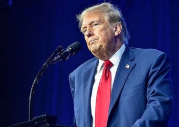 Trump duyurdu: İlaç firmalarına %100 vergi