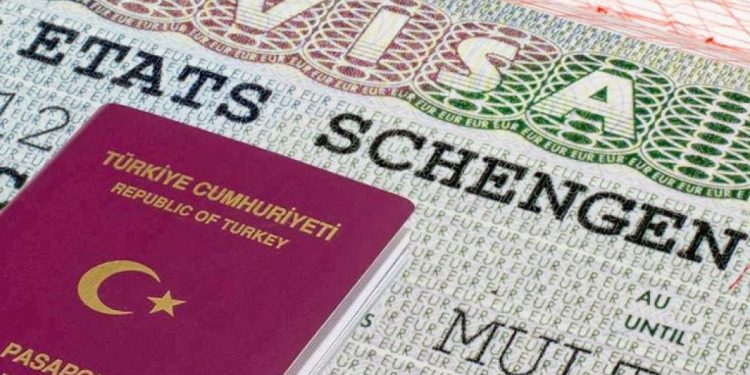 Vizeye kolaylık geliyor: Almanya’dan Türk vatandaşları için yeni plan!