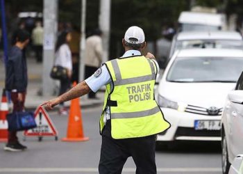 Bakan Yerlikaya açıkladı! Trafikte 200 bin liraya varan cezalar geliyor