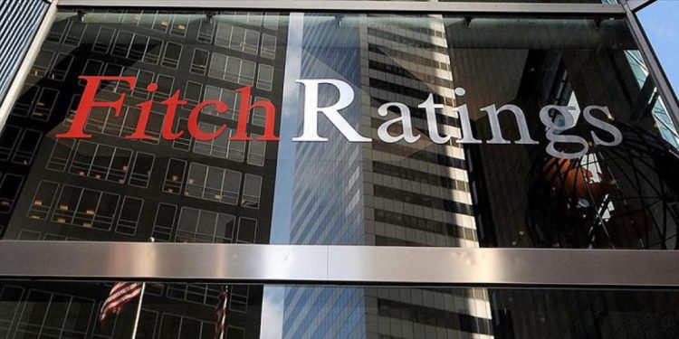 Fitch: Kapanma büyümeyi sınırlayabilir, not etkilenmez