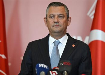 Özgür Özel’den Brüksel mitingi açıklaması ve sert operasyon eleştirisi