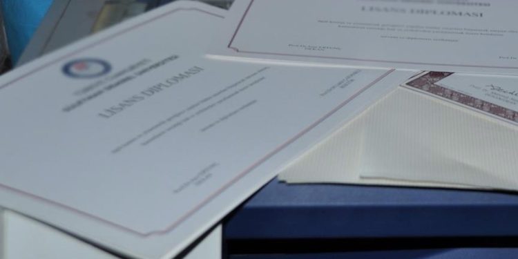 Sahte diploma soruşturmasında tutuklu sanıklar tahliye edildi