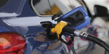 ABD yaptırımları akaryakıtı vurdu: Motorine büyük zam