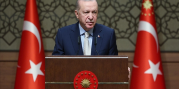Erdoğan: Türkiye savunma sanayinde tarih yazamaya devam edecek