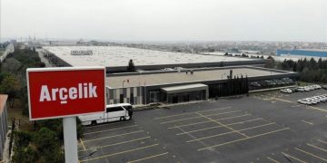 Arçelik’ten Koç Holding’e 5.2 milyar TL’lik pay satışı