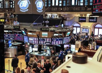 S&P 500 ile Dow Jones tarihi zirvelerde kapandı