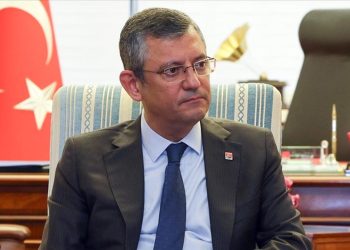 Özgür Özel’den Fenerbahçe’ye destek telefonu