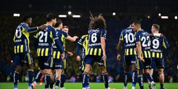 Fenerbahçe, play-off’ta seri başı olmak için FCSB deplasmanında
