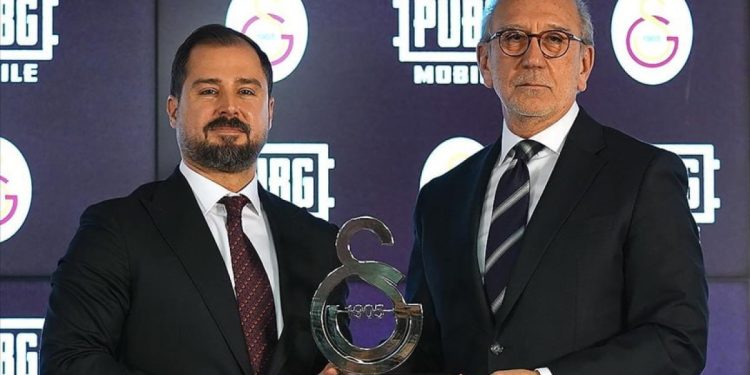 Galatasaray’da sponsorluk geliri hedefi 120 milyon euro