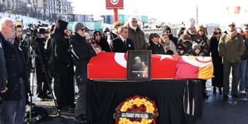 Gökmen Özdenak’a RAMS Park’ta veda!