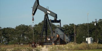 Petrol 2026’ya yükselişle başladı