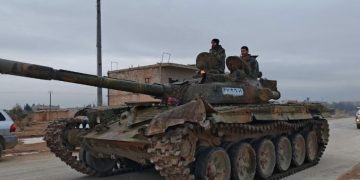 Suriye ordusu Deyr Hafir ve Meskene bölgesinde