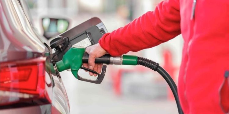 Tabelalar değişti: Benzin, motorin ve LPG’ye ÖTV zammı geldi
