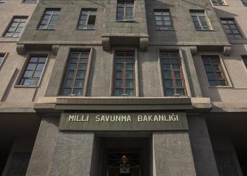 MSB’den Atina’ya “12 mil” mesajı: Kabul edilemez