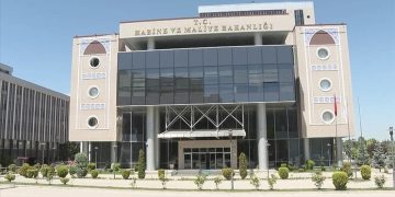Maliye’de FETÖ operasyonu! 93 vergi müfettişi gözaltında