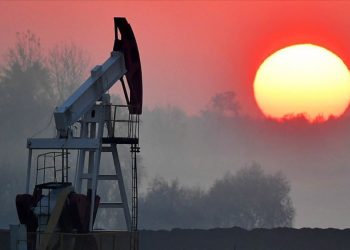 ABD-İran temasları petrol fiyatlarını aşağı çekti